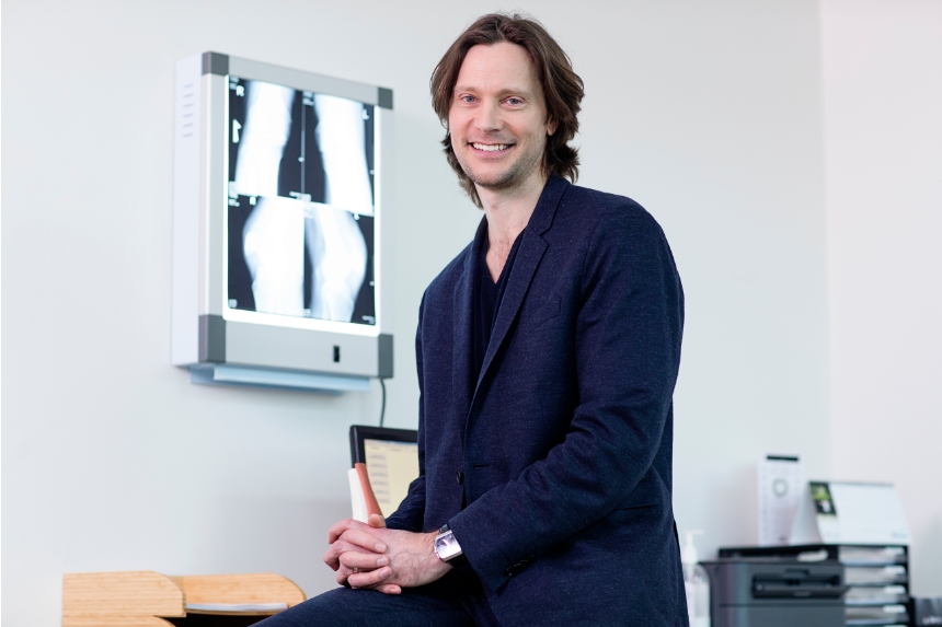 首席干細(xì)胞試驗研究員是弗賴塔格副教授